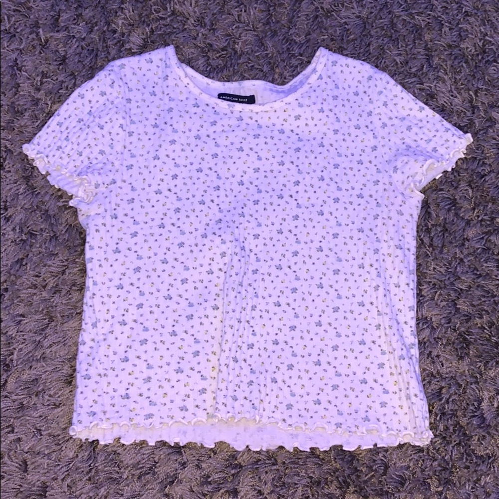 white american eagle shirt with flowers